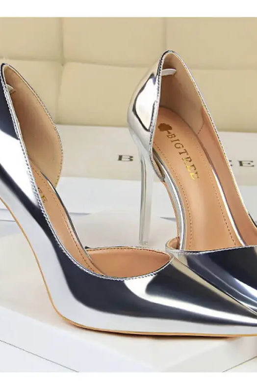 Simple stiletto heel metal high heel pumps with pointed toe