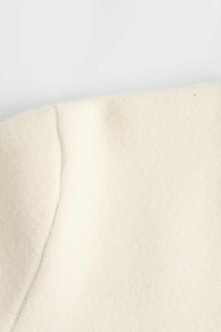 Langry classic binding Korean velvet knitted cream hoodie with black trim