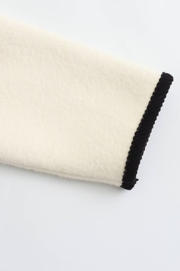 Classic white and black trim sleeve for Langry fashion knitted coat