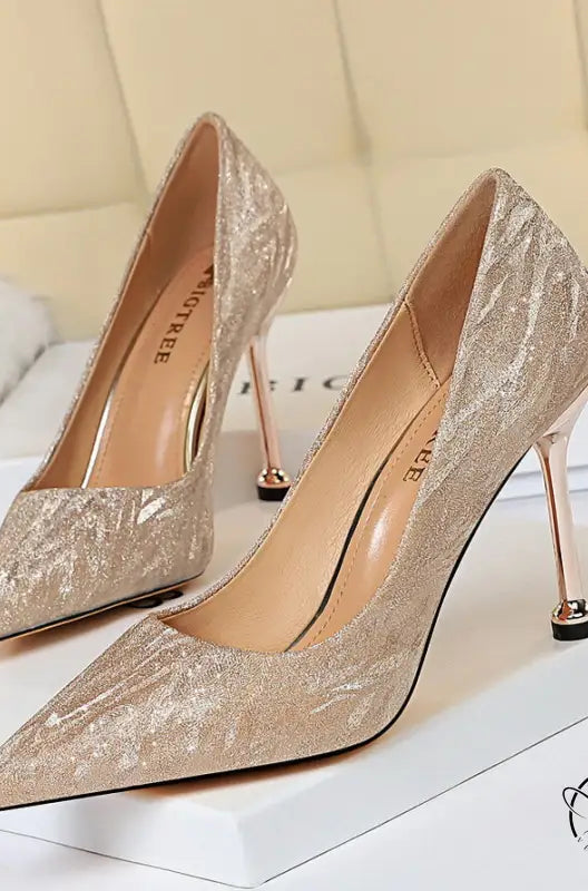 All Matching High Heel Low Cut Pointed Toe Shoes