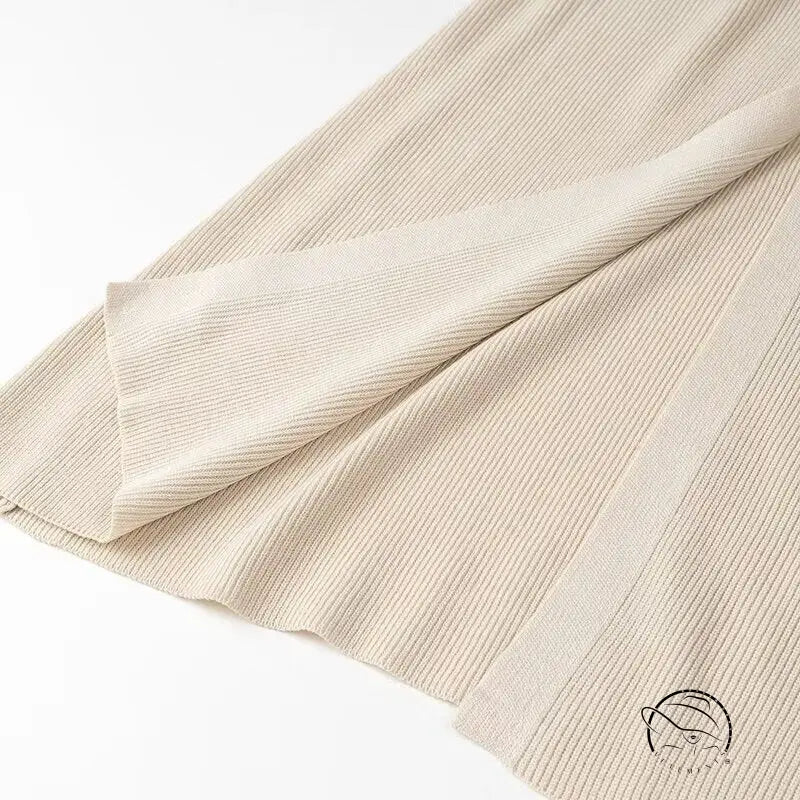 Summer Elegance Sleeveless Round Neck Slim Knit Dress