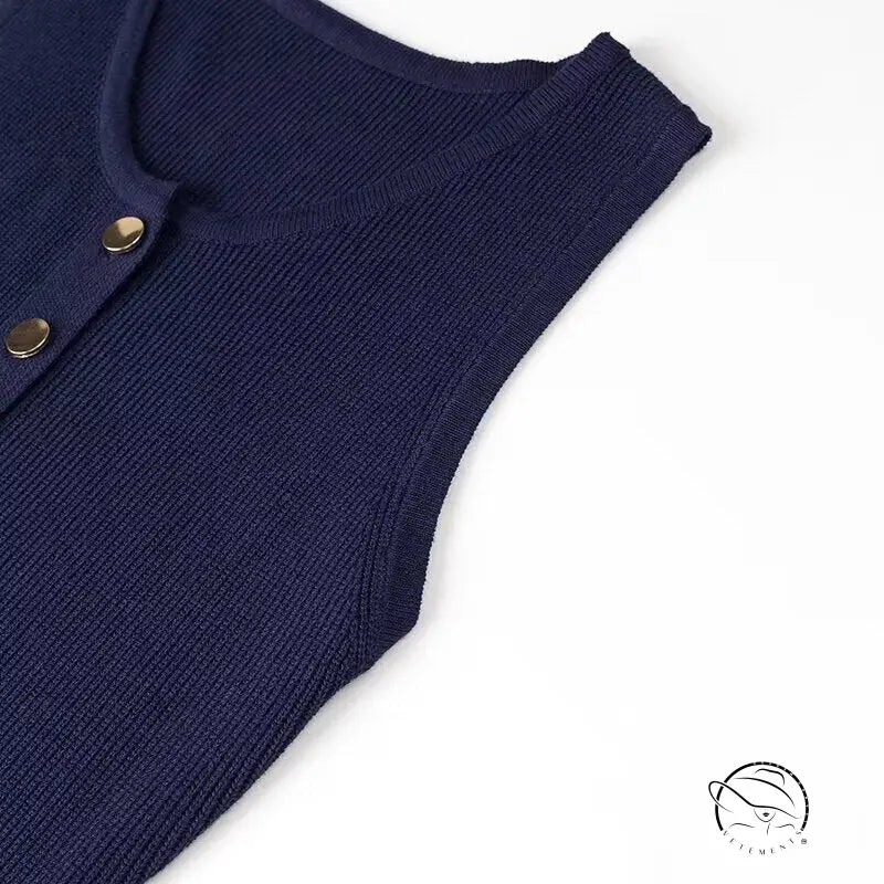 Summer Elegance Sleeveless Round Neck Slim Knit Dress