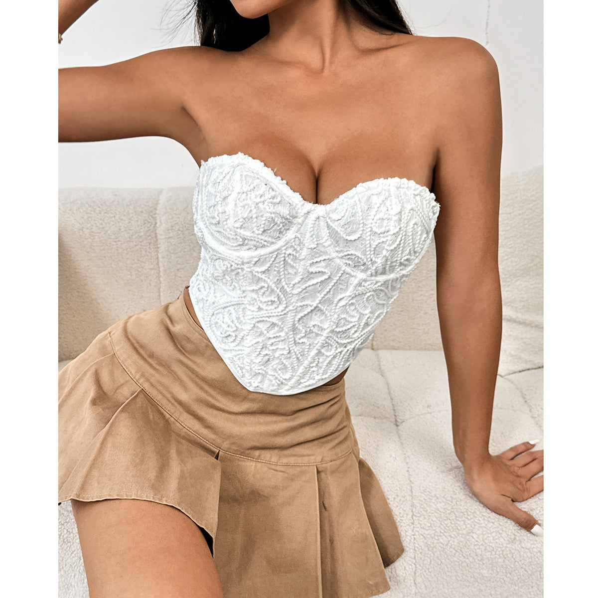 Low cut lace texture tube top with diamond boning and intricate embroidery for elegant fashion