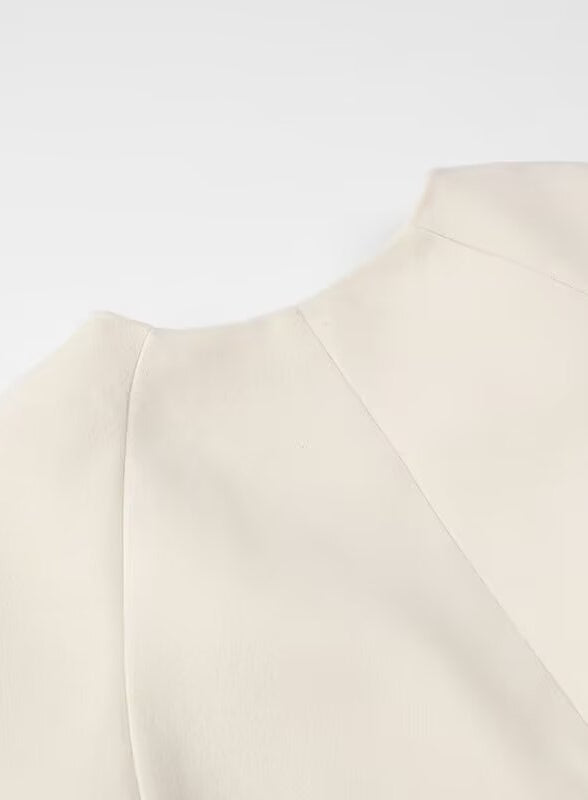 Elegant langry fashion cream sweater with metal buckle cardigan