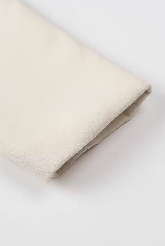 Elegant Langry fashion cream cotton scarf with metal buckle