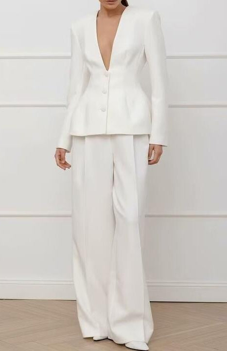 Elegant white Langry fashion suit with peplum blazer and wide-leg pants