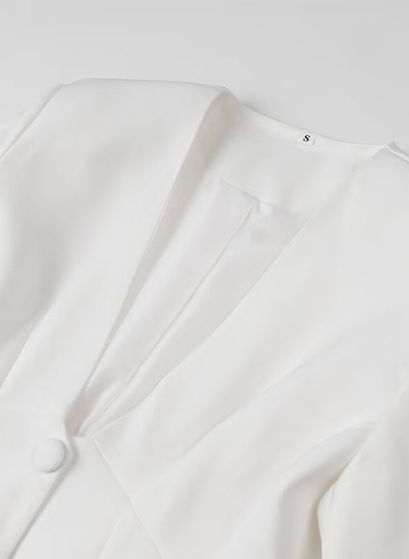 Elegant Langry white linen button-down shirt with classic collar, single chest pocket, fashion ملابس