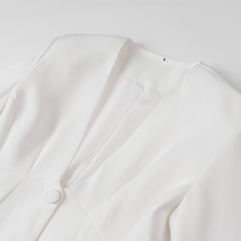 Elegant Langry white linen button-down shirt with classic collar, single chest pocket, fashion ملابس