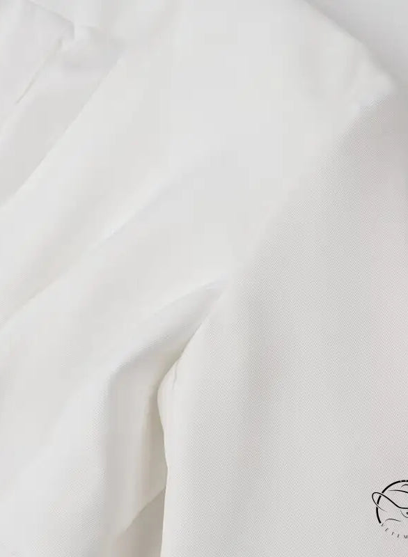 White cotton t-shirt with ribbed neckline, elegant langry fashion ملابس design