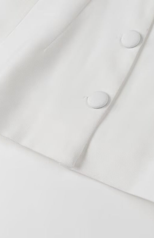 Elegant Langry white shirt with silver buttons for office fashion ملابس