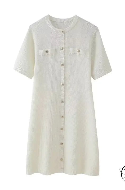 Slim casual knitted dress in white, short-sleeved button-down style