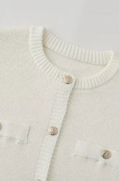 Slim casual knitted dress with white knit cardigan and decorative pockets