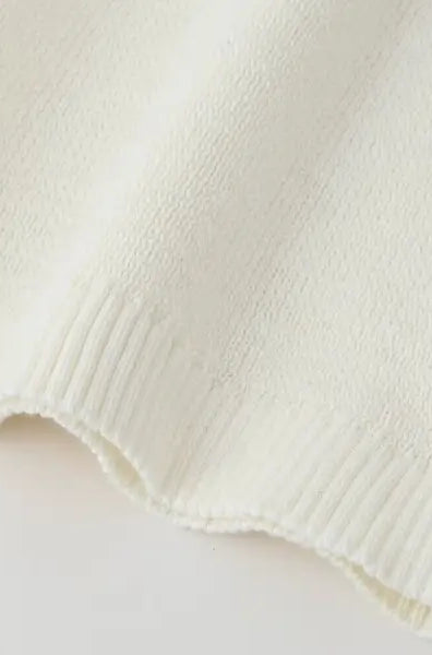 Cream-colored knit fabric in slim casual knitted dress