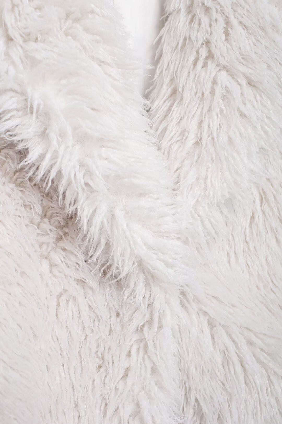 Soft white faux fur fabric for Winter All Match Fur Short Coat, stylish and langry fashion item