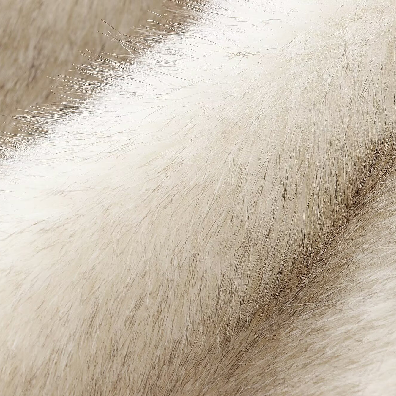 Soft white and gray fur for stylish langry fashion apparel in ملابس collection