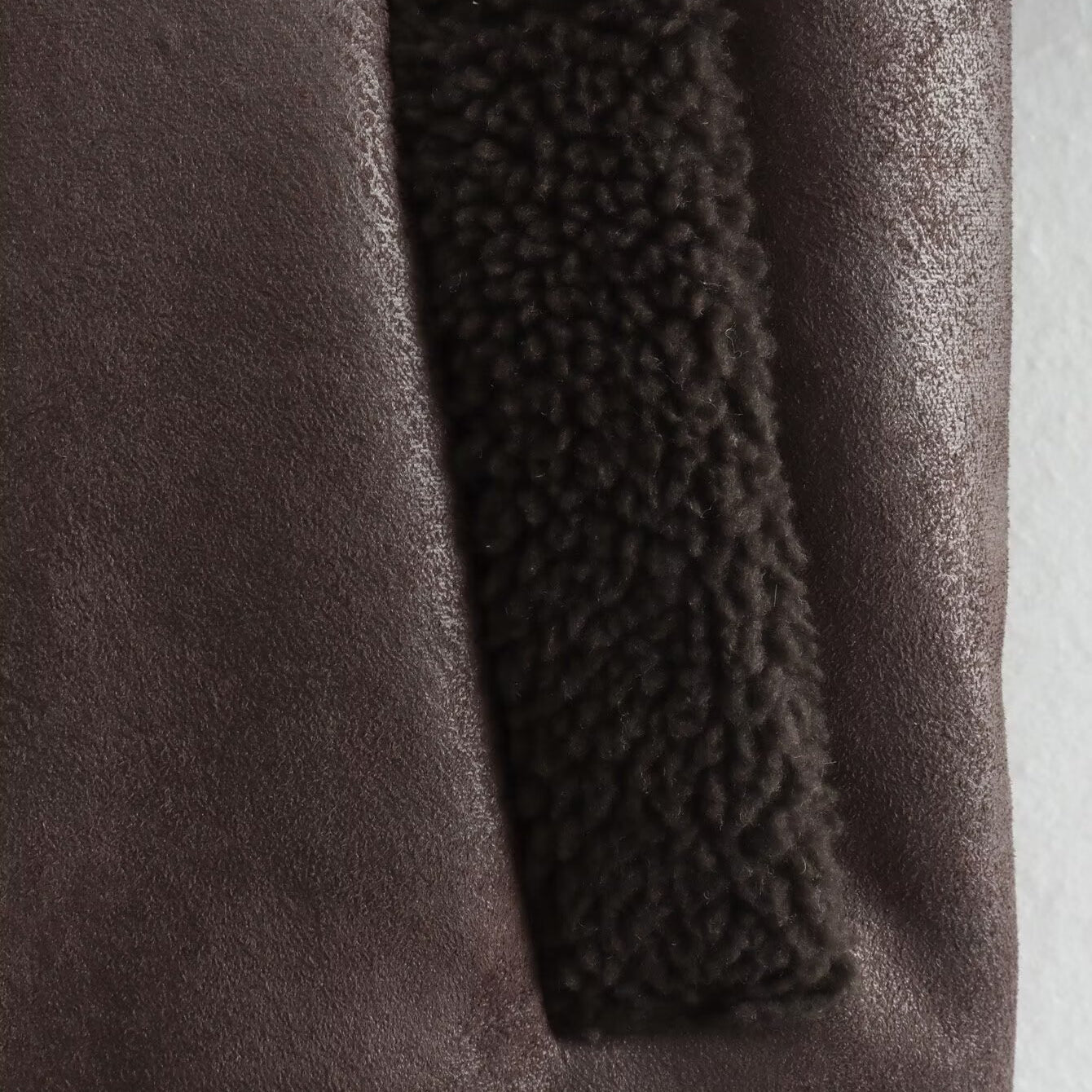 Langry fashion brown suede wallet with textured lining and zipper