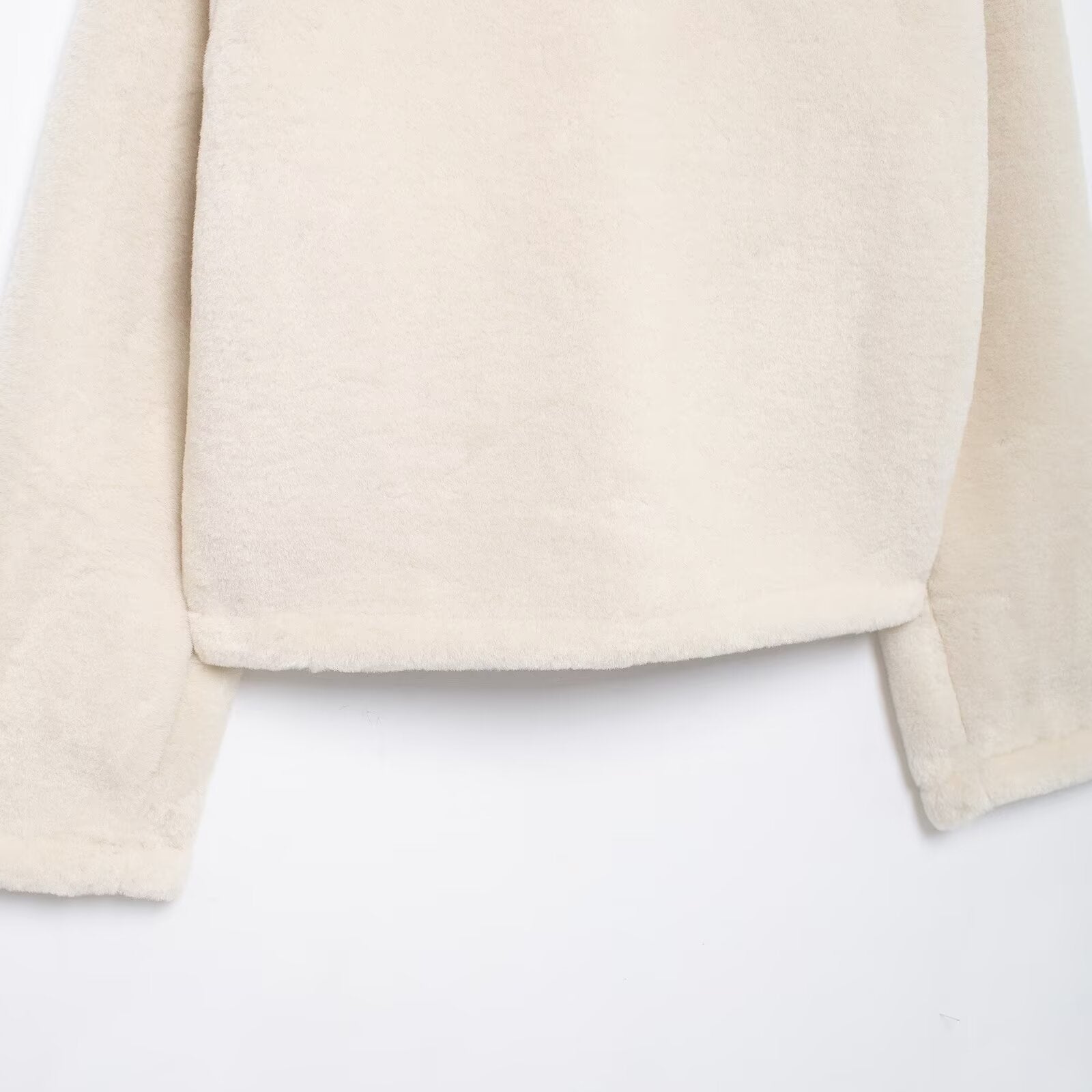 Cream-colored faux fur langry fashion winter double-sided string button jacket image