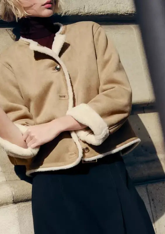 Langry fashionable beige shearling jacket with button closure and pockets