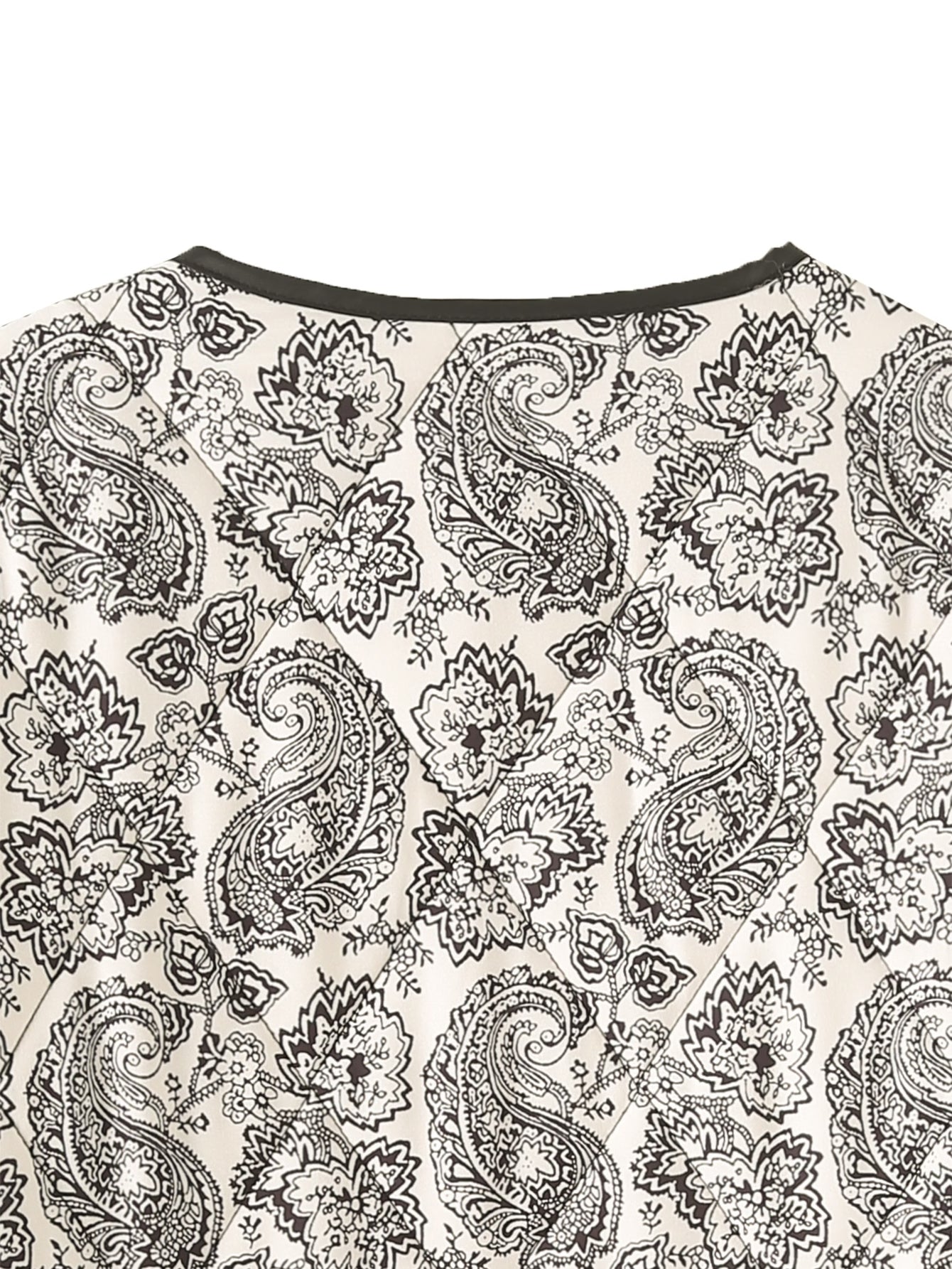 Paisley patterned quilted garment from Langry Fashion in stylish ملابس for winter cold