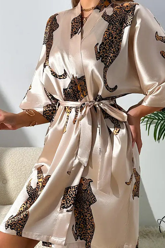 Cream-colored silk casual cardigan nightgown with leopard print and belt