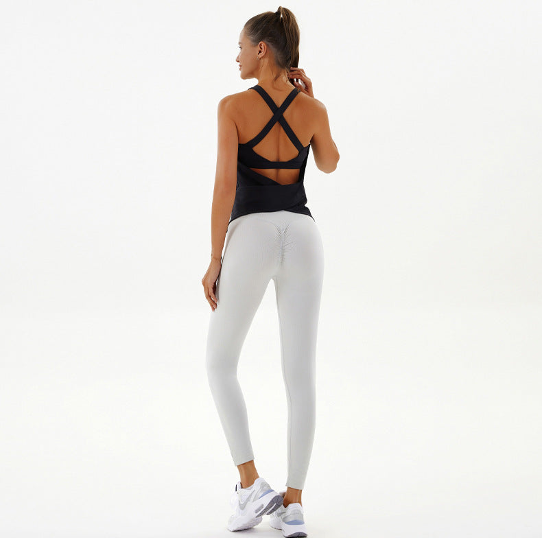 Woman in athletic wear showcasing the Langry Yoga Breathable Top for stylish ملابس