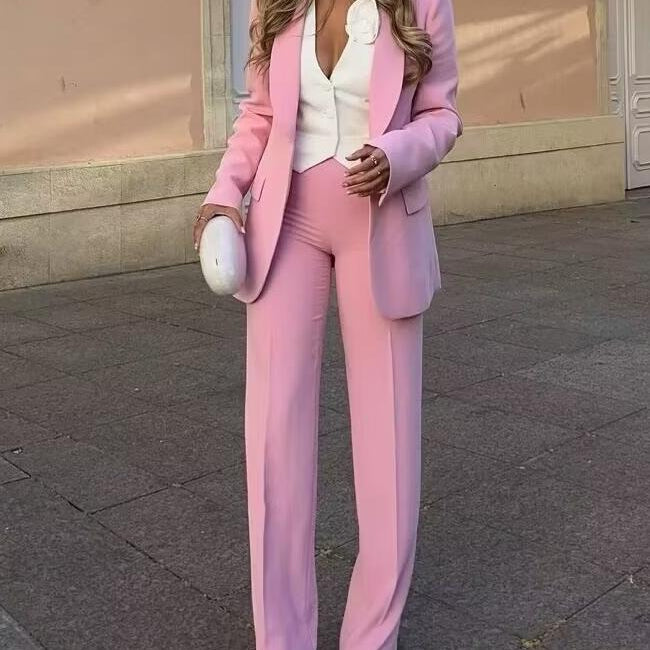 Pastel pink Langry fashion blazer with tuxedo collar and high-waist trousers