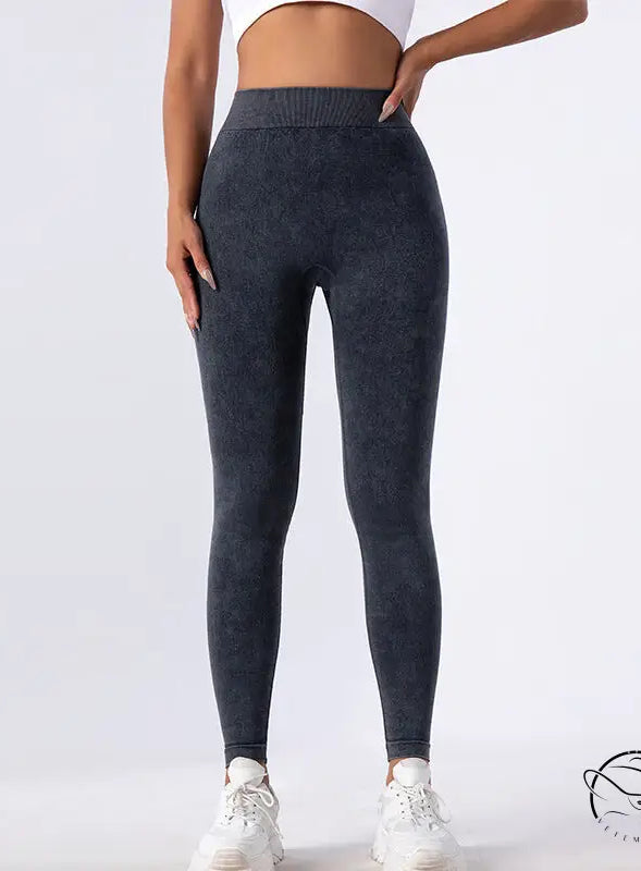 Dark gray high-waisted washed seamless yoga trousers