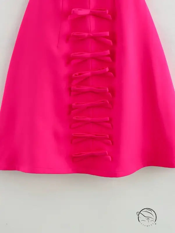 Bright pink stereo bowknot decoration dress with bow accents
