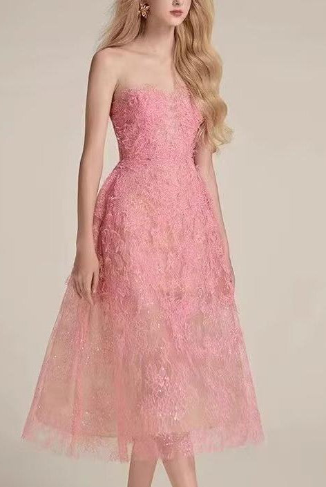 Elegant floral lace patchwork tulle dress featuring a strapless pink lace design for sophisticated fashion and ملابس style