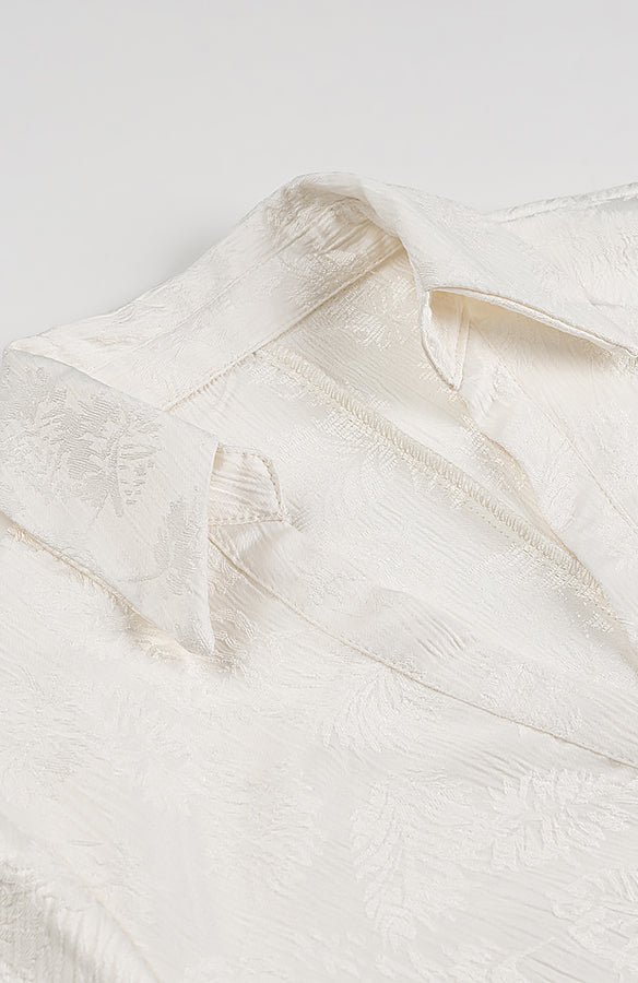 Elegant white silk langry fashion blouse with floral embroidery