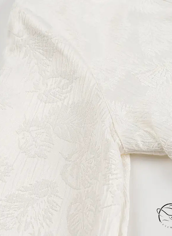 Cream-colored floral brocade scarf with embroidery for Langry fashion dress