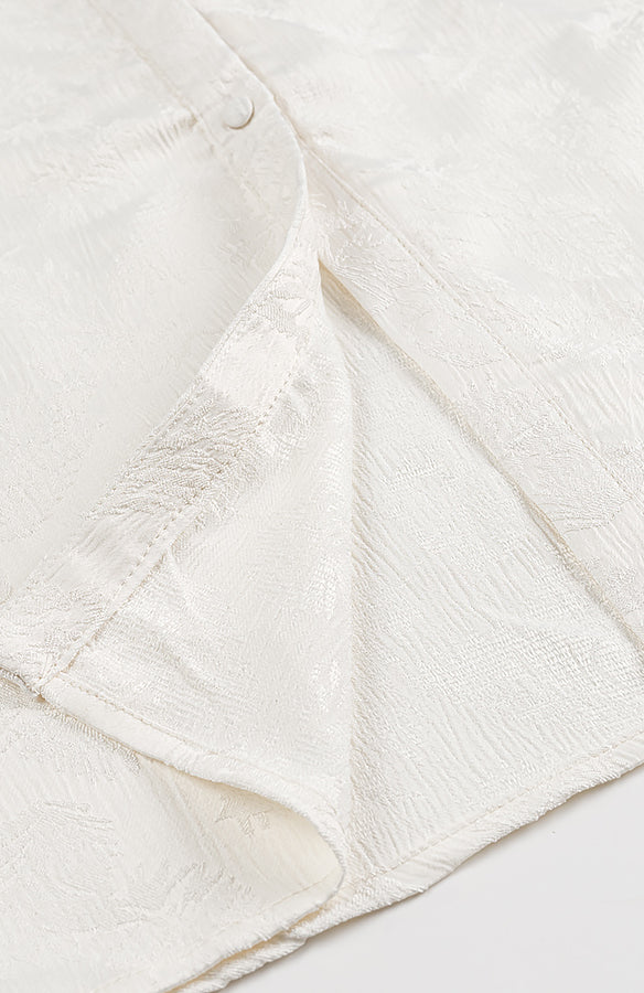 Elegant white lace blouse with V-neck jacquard embroidery, Langry fashion ملابس