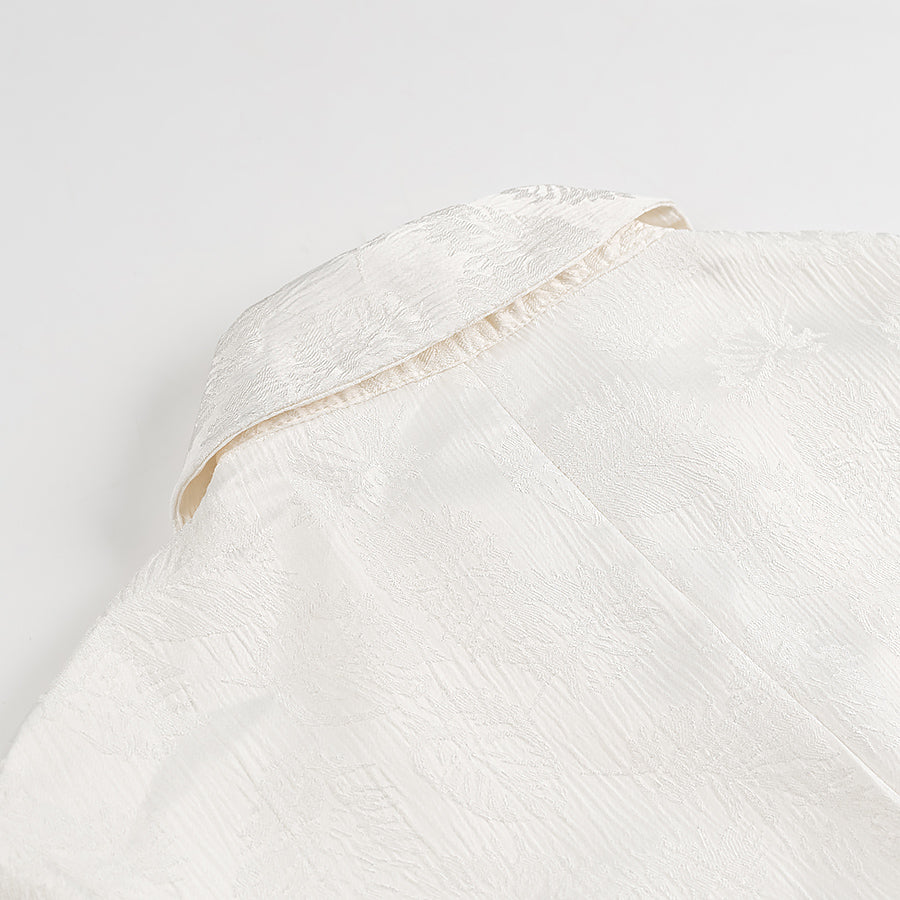 White lace Langry fashion baby dress with ruffled hem and floral V-neck