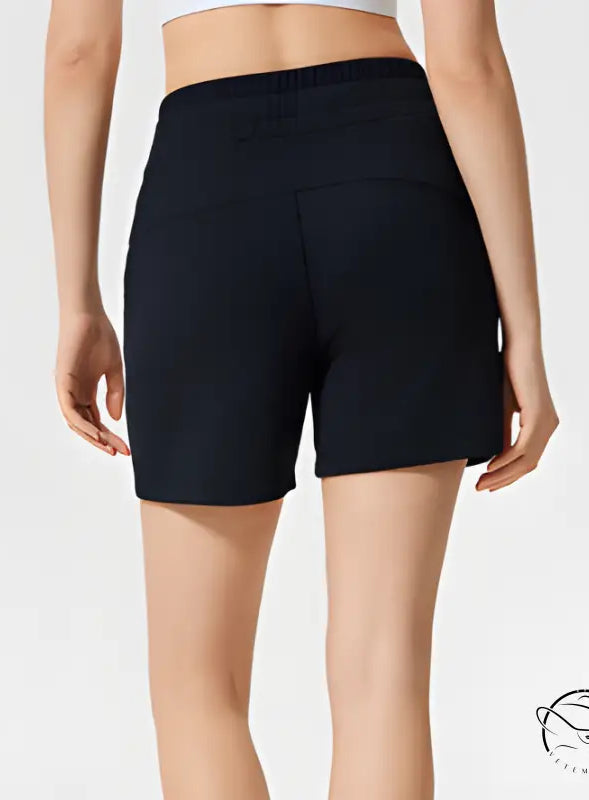 Black casual loose yoga shorts with high waist compression