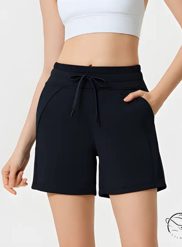 Black casual loose yoga shorts with drawstring and pockets