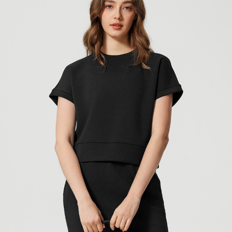 Black short-sleeved crop top from Loose Fitness Yoga T shirt for trendy ملابس style