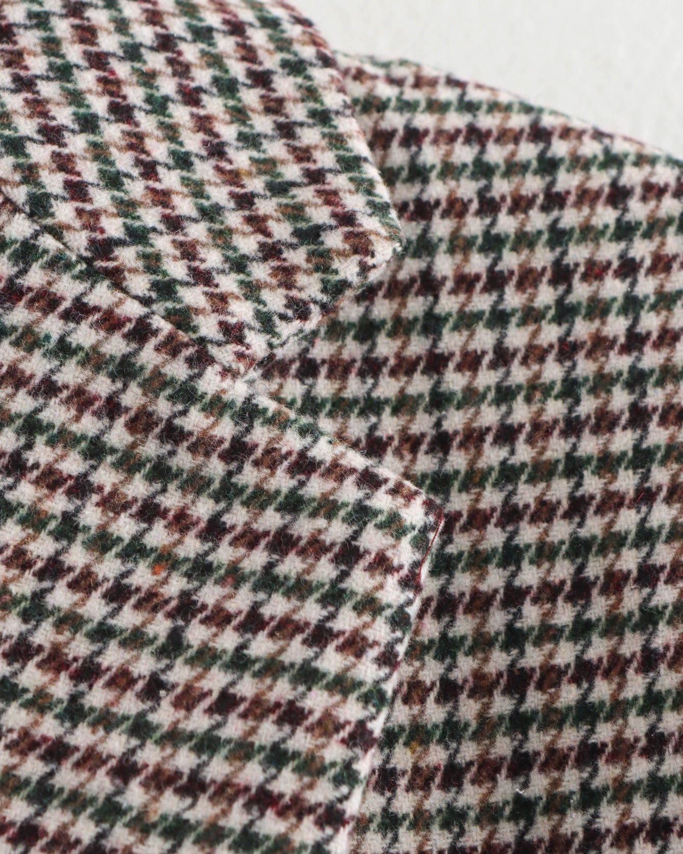 Langry fashion plaid wool jacket in green, red, white retro blazer