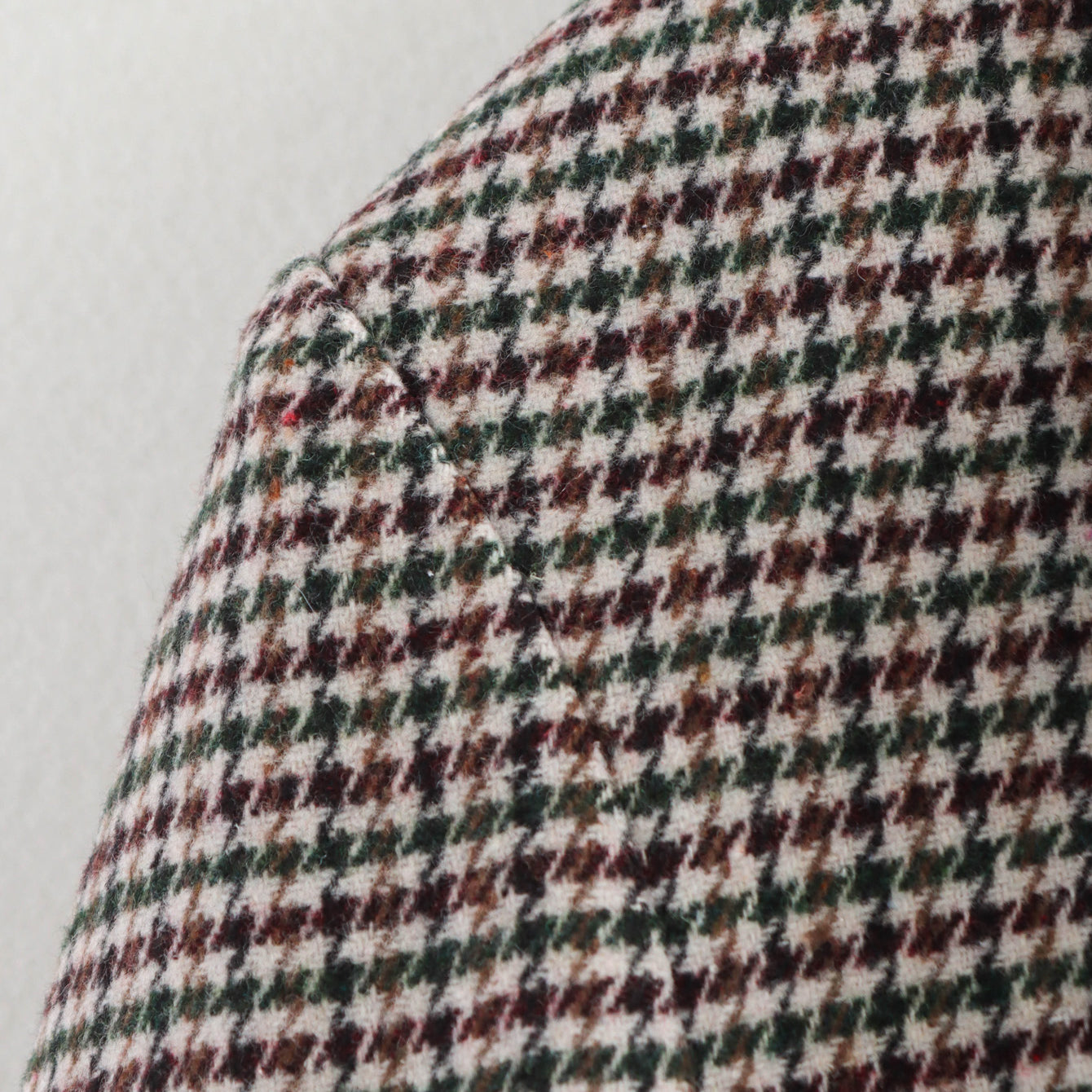 Red green white plaid flannel fabric in Langry winter retro casual blazer tops fashion