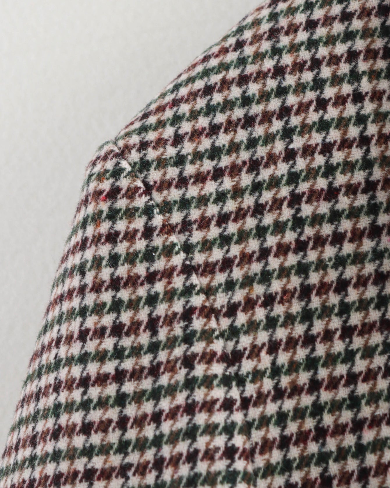 Red green white plaid flannel fabric in Langry winter retro casual blazer tops fashion