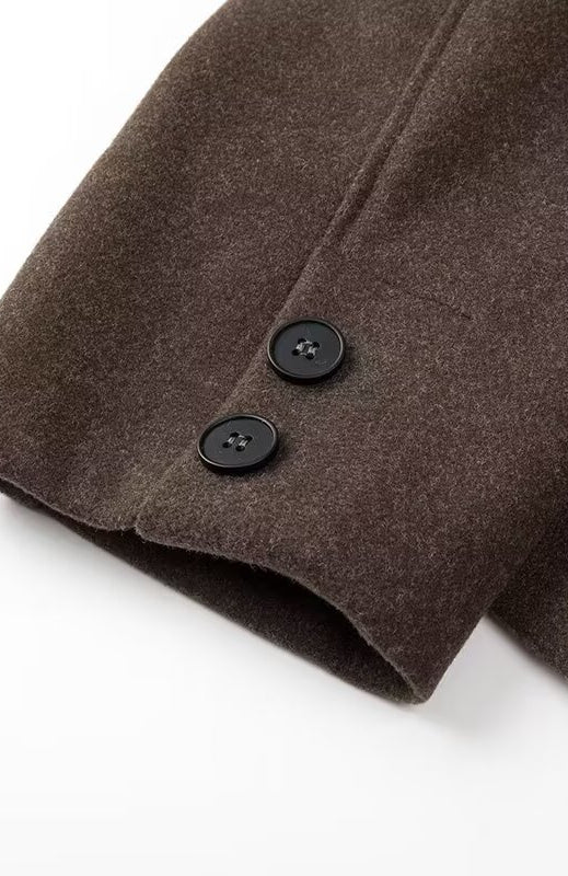 Casual langry fashion brown wool short coat with black buttons and cuffs