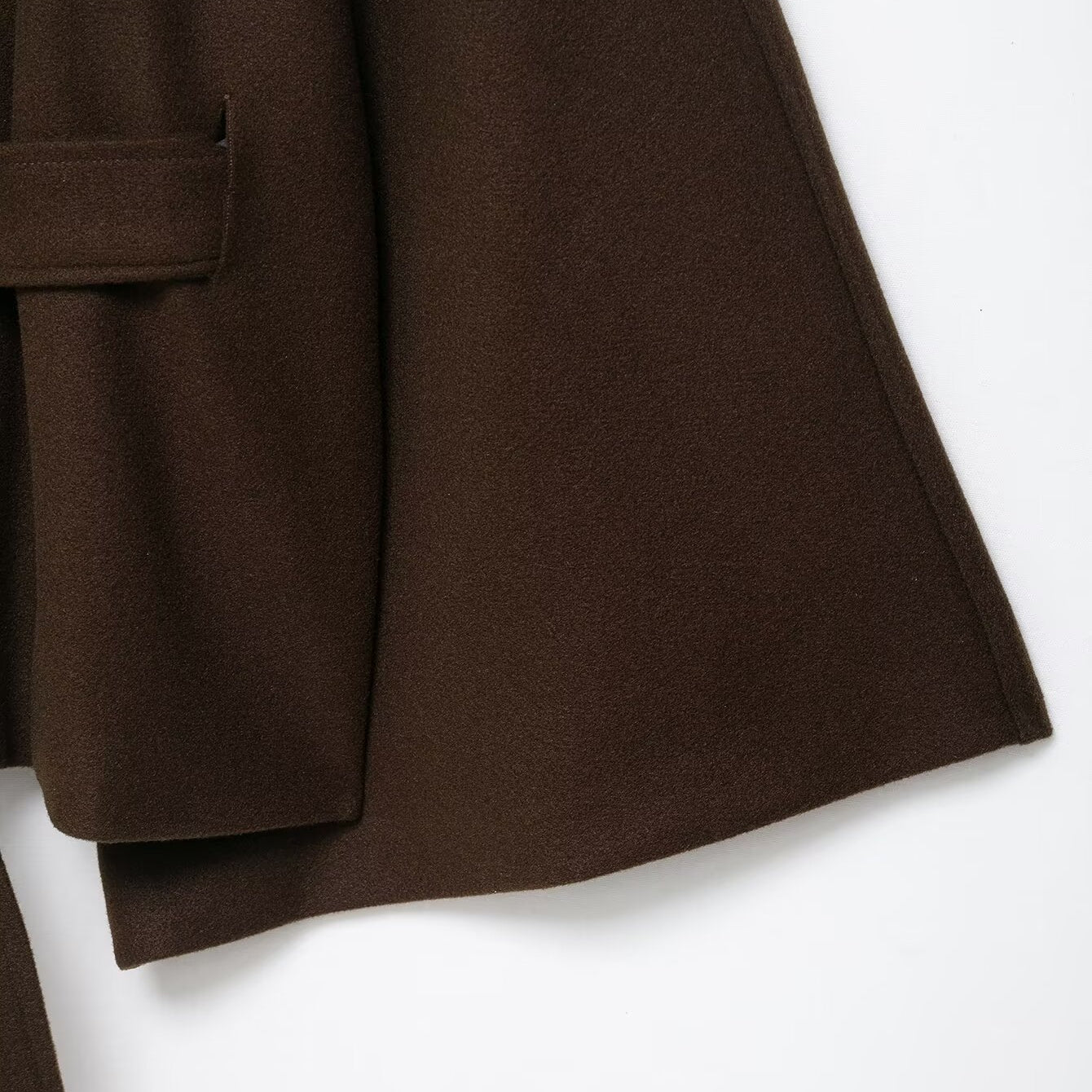 Graceful langry fashion woolen cape coat with belt detail