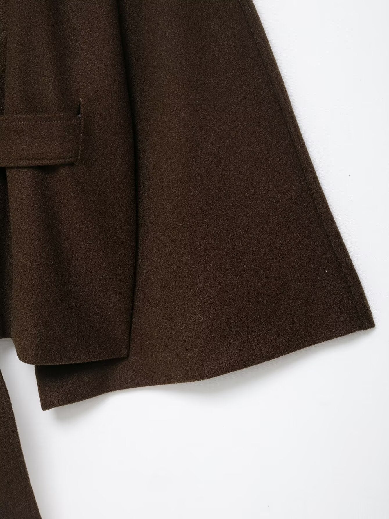 Graceful langry fashion woolen cape coat with belt detail