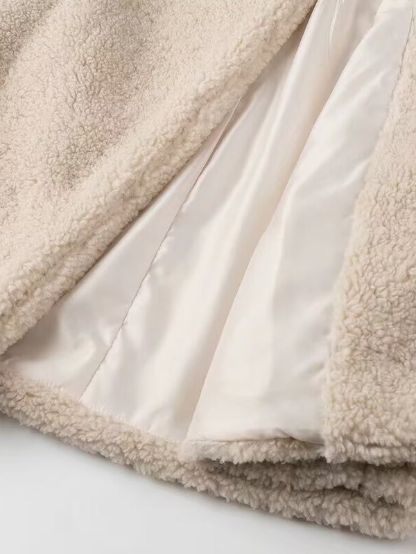 Elegant langry polo collar top furry coat with beige sherpa blanket, satin lining, soft texture