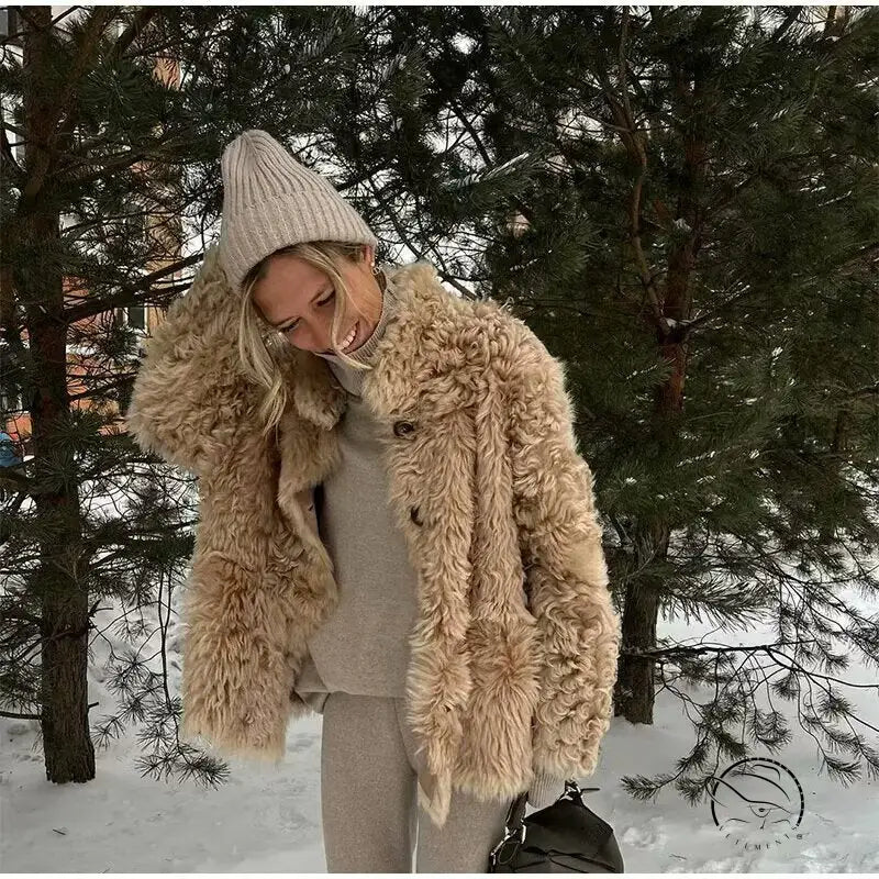 Casual big fur terry coat in beige faux fur with hood and buttons