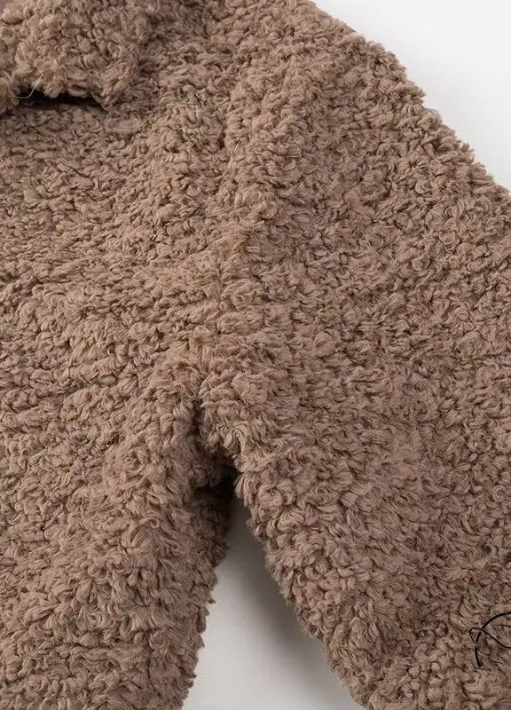 Casual big fur terry coat in light brown faux fur with hood and buttons