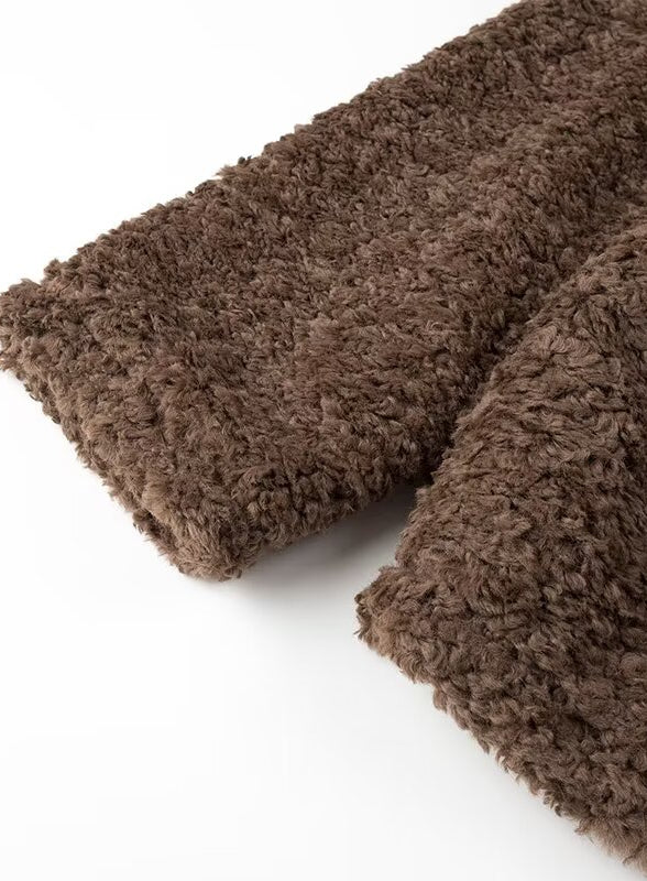 Langry fashion brown fluffy boucle throw blanket in Casual Big Fur Terry Coat style