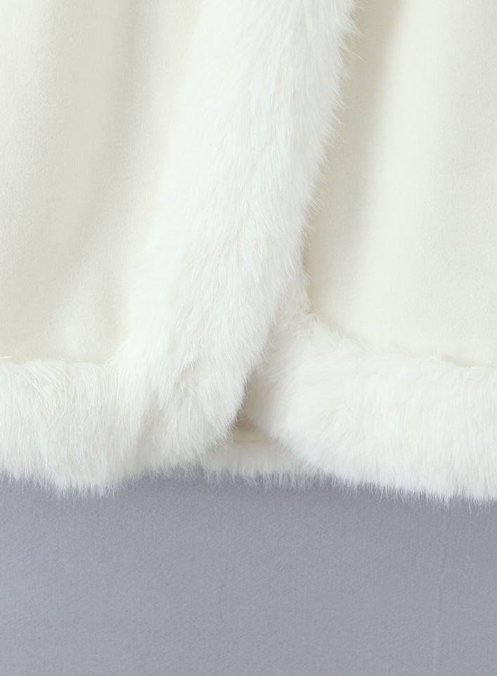 Langry fashion white fur trim on graceful woolen jacket collar, ملابس