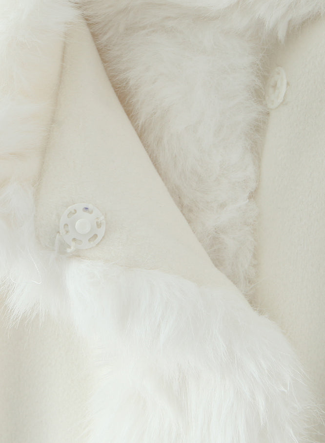 Elegant langry fashion woolen jacket with white shirt and fur collar