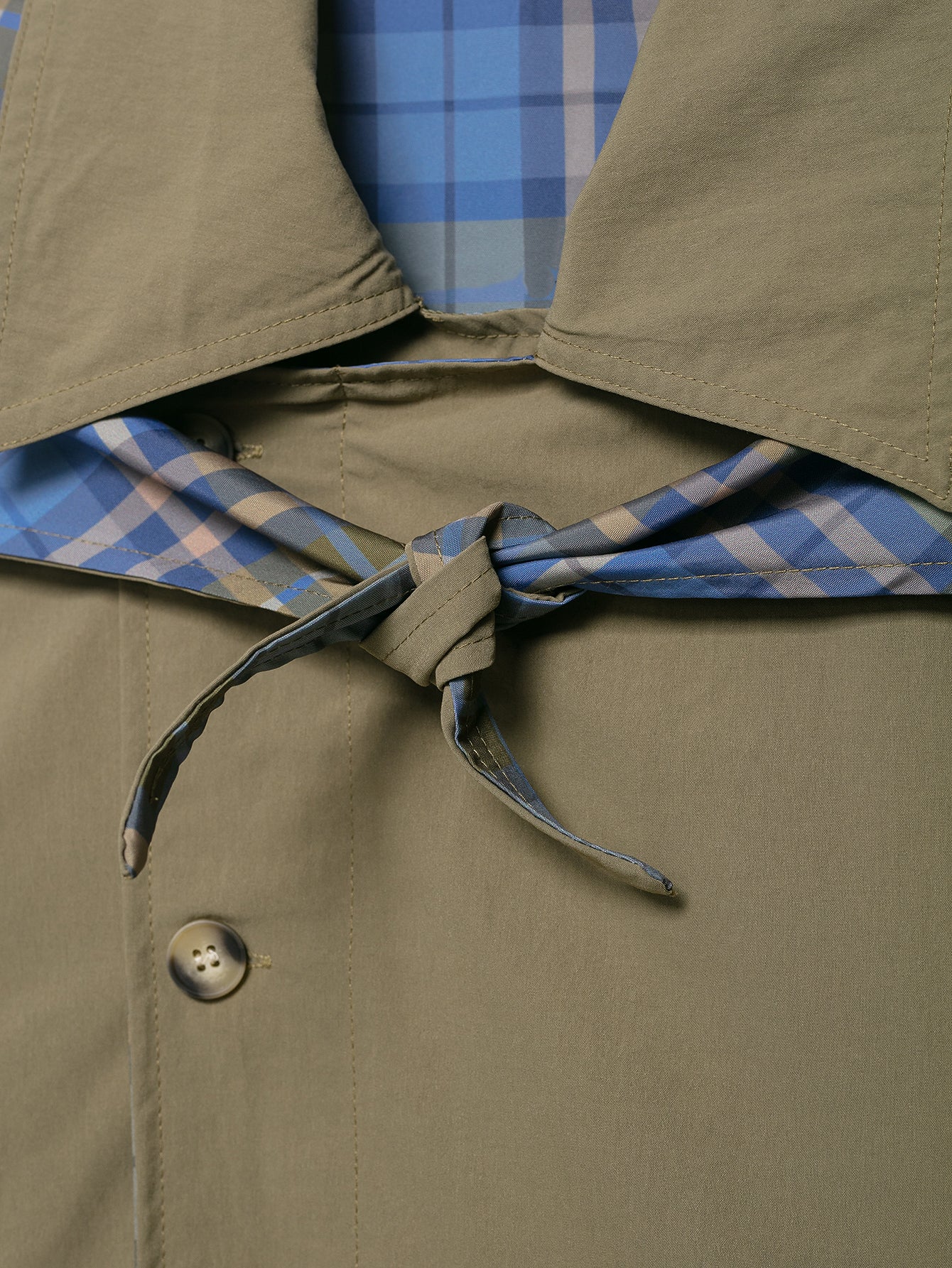 Khaki trench coat with plaid scarf tie in Langry fashion ملابس