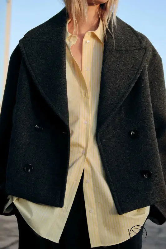 Black wool autumn double row ornament short coat with button details